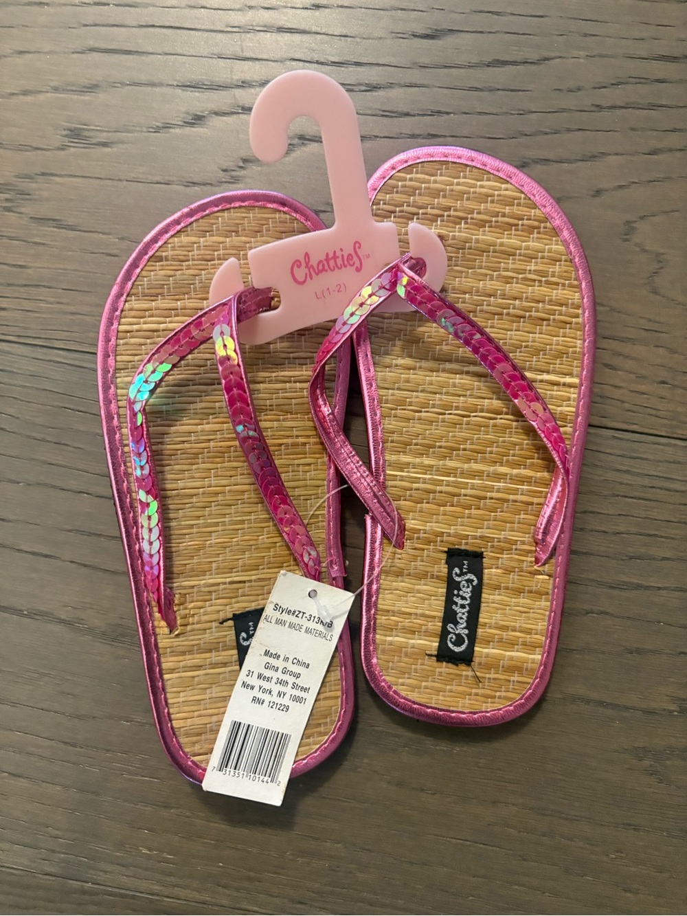 Chatties brand girls pink flip flops sz 1/2 NWT